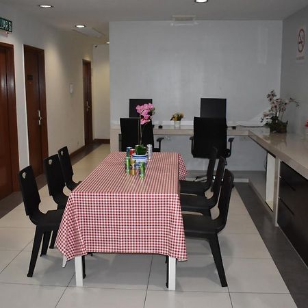 Kampung Baharu Sungai Buluh Wl Hotel المظهر الخارجي الصورة